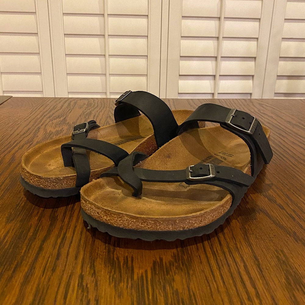 ALMOST NEW BIRKENSTOCK MAYARI BLACK LEATHER - 41